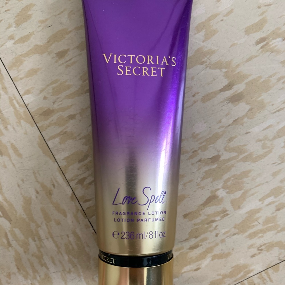 Victoria’s Secret lotion